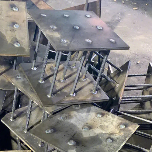 在确定黔东南预埋件位置时，需要考虑以下几点